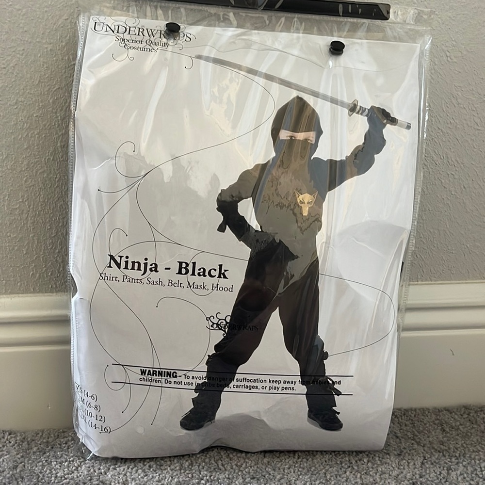 Ninja-Black 🥷🏻 Costume